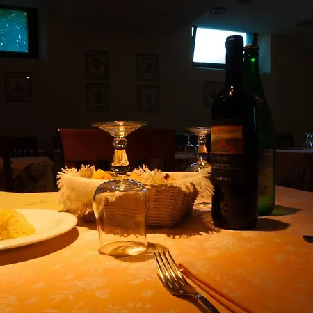 Hotel Ristorante Bertolini 2*