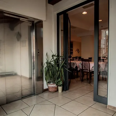 Hotel Ristorante Bertolini 2*
