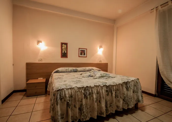 Hotel Ristorante Bertolini Piazza al Serchio